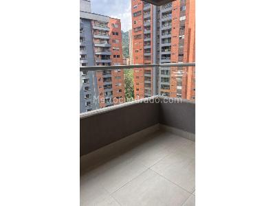 Apartamento de 2 alcobas en venta en San Jose, Sabaneta, 71 m² · foto 14 de 19