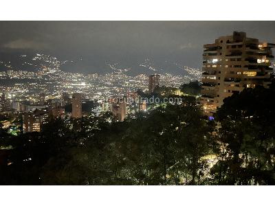 Apartamento en venta en Altos Del Poblado, Medellín · foto 2 de 19
