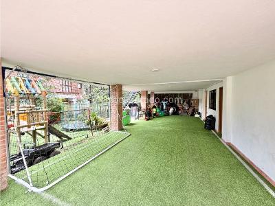 Casa de 4 alcobas en venta en Las Lomitas, Sabaneta, 350 m² · foto 5 de 20