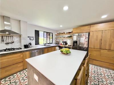 Casa de 4 alcobas en venta en Las Lomitas, Sabaneta, 350 m² · foto 12 de 20
