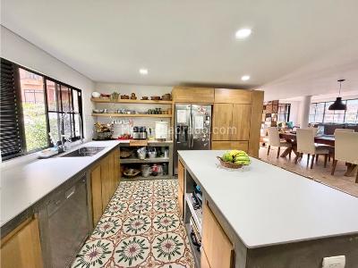 Casa de 4 alcobas en venta en Las Lomitas, Sabaneta, 350 m² · foto 13 de 20