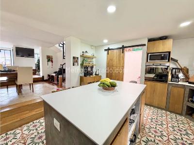 Casa de 4 alcobas en venta en Las Lomitas, Sabaneta, 350 m² · foto 15 de 20
