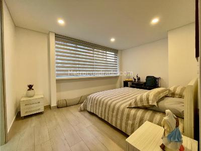 Casa de 4 alcobas en venta en San Remo, Sabaneta, 693 m² · foto 14 de 20