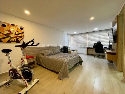 Casa de 4 alcobas en venta en San Remo, Sabaneta, 693 m² · foto 15 de 20