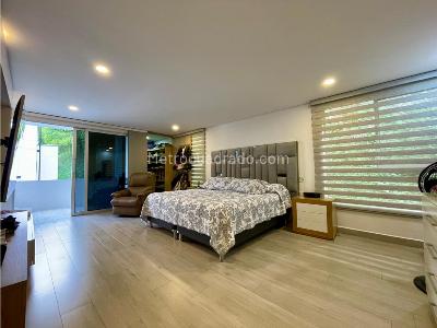 Casa de 4 alcobas en venta en San Remo, Sabaneta, 693 m² · foto 18 de 20