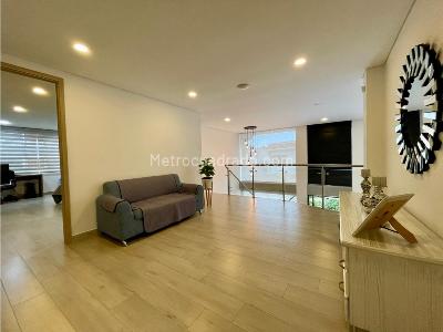 Casa de 4 alcobas en venta en San Remo, Sabaneta, 693 m² · foto 5 de 20