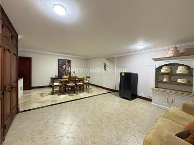 Casa en venta en Loma Del Escobero, Envigado · foto 16 de 20