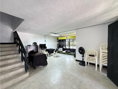 Casa de 5 alcobas en venta en Belen Alameda, Medellín, 294 m² · foto 12 de 20