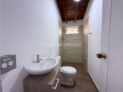 Casa de 5 alcobas en venta en Belen Alameda, Medellín, 294 m² · foto 14 de 20