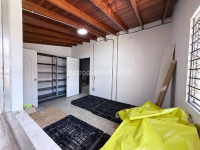 Casa de 5 alcobas en venta en Belen Alameda, Medellín, 294 m² · foto 18 de 20