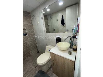 Apartamento de 2 alcobas en venta en Loma De San Jose, Sabaneta, 57 m² · foto 7 de 20