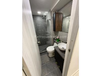 Apartamento de 2 alcobas en venta en Loma De San Jose, Sabaneta, 57 m² · foto 10 de 20