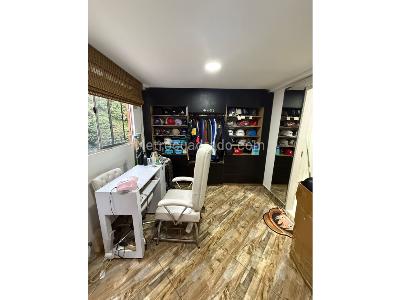 Apartamento de 2 alcobas en venta en Loma De San Jose, Sabaneta, 57 m² · foto 17 de 20