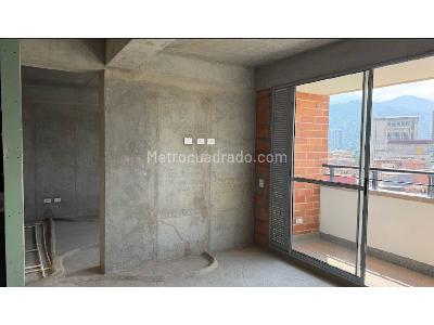 Apartamento de 2 alcobas en venta en Parque, Itagüí, 63 m² · foto 7 de 8