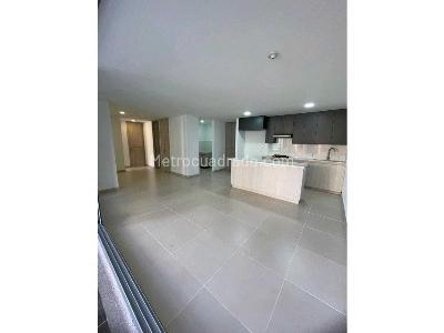 Apartamento de 2 alcobas en venta en Loma De Los Mesa, Envigado, 90 m² · foto 2 de 12