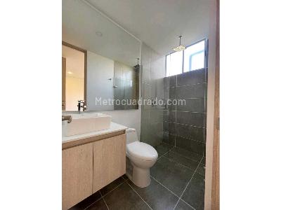 Apartamento de 2 alcobas en venta en Loma De Los Mesa, Envigado, 90 m² · foto 7 de 12