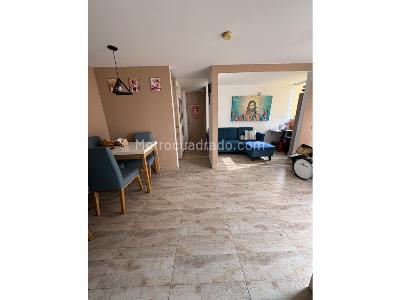 Apartamento de 2 alcobas en venta en Parque De Las Chimeneas, Itagüí, 56 m² · foto 7 de 17