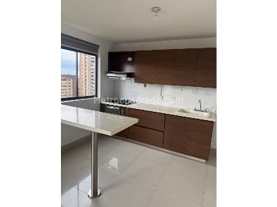 Apartamento de 3 alcobas en venta en El Poblado Milla De Oro, Medellín, 115 m² · foto 3 de 16