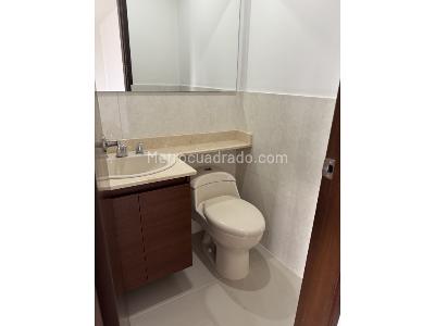 Apartamento de 3 alcobas en venta en El Poblado Milla De Oro, Medellín, 115 m² · foto 5 de 16