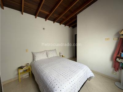Apartamento en venta en Belen Rosales, Medellín · foto 13 de 20