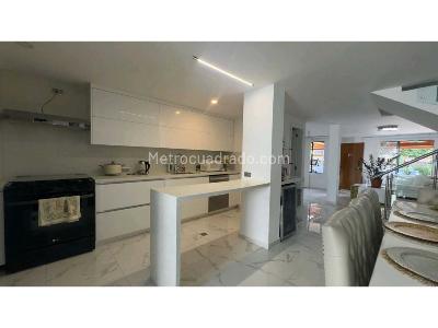 Casa de 3 alcobas en venta en San Jose, Envigado, 200 m² · foto 4 de 20