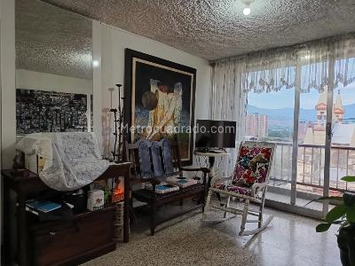 Apartamento en venta en Centro La Candelaria, Medellín · foto 3 de 18