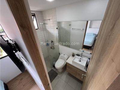 Apartamento en venta en Laureles, Medellín · foto 11 de 15