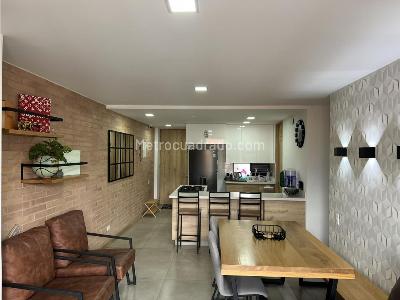 Apartamento en venta en Laureles, Medellín · foto 2 de 15