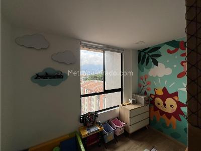 Apartamento en venta en Laureles, Medellín · foto 8 de 15