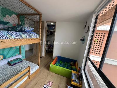 Apartamento en venta en Laureles, Medellín · foto 9 de 15