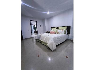 Casa de 5 alcobas en venta en Loma De San Jose, Sabaneta, 354 m² · foto 10 de 20