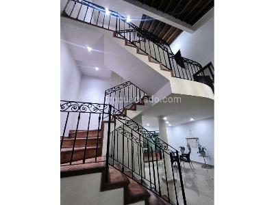Casa de 5 alcobas en venta en Loma De San Jose, Sabaneta, 354 m² · foto 14 de 20