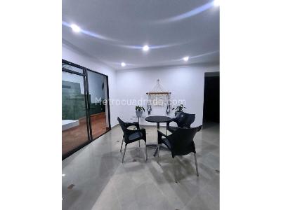 Casa de 5 alcobas en venta en Loma De San Jose, Sabaneta, 354 m² · foto 16 de 20