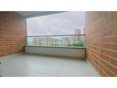 Apartamento de 3 alcobas en venta en Loma De Los Mesa, Envigado, 97 m² · foto 2 de 17