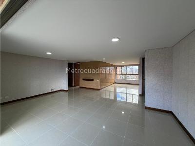 Apartamento de 4 alcobas en venta en Los Balsos, Medellín, 195 m² · foto 6 de 20