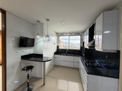 Apartamento de 4 alcobas en venta en Los Balsos, Medellín, 195 m² · foto 9 de 20
