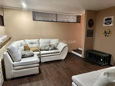 Apartamento de 3 alcobas en venta en Santa Maria De Los Angeles, Medellín, 300 m² · foto 18 de 20