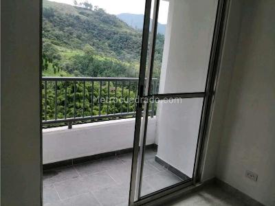 Apartamento de 3 alcobas en venta en San Jose, Sabaneta, 57 m² · foto 13 de 13