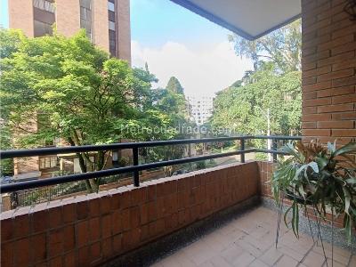 Apartamento de 3 alcobas en venta en Alejandria, Medellín, 173 m² · foto 2 de 20