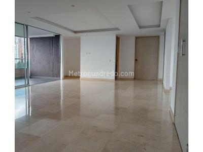 Apartamento de 3 alcobas en venta en El Poblado, Medellín, 219 m² · foto 11 de 20