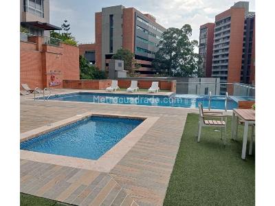 Apartamento de 3 alcobas en venta en El Poblado, Medellín, 219 m² · foto 18 de 20