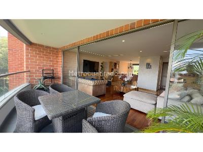 Apartamento de 3 alcobas en venta en El Poblado, Medellín, 215 m² · foto 14 de 20
