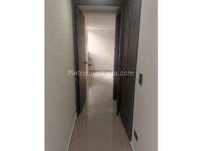 Apartamento de 3 alcobas en venta en San Jose, Sabaneta, 55 m² · foto 12 de 16