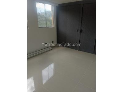 Apartamento de 3 alcobas en venta en San Jose, Sabaneta, 55 m² · foto 13 de 16