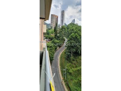 Apartamento de 2 alcobas en venta en Loma De San Jose, Sabaneta, 74 m² · foto 2 de 20