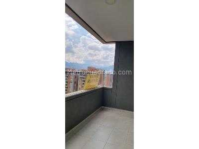 Apartamento de 2 alcobas en venta en Loma De San Jose, Sabaneta, 74 m² · foto 3 de 20