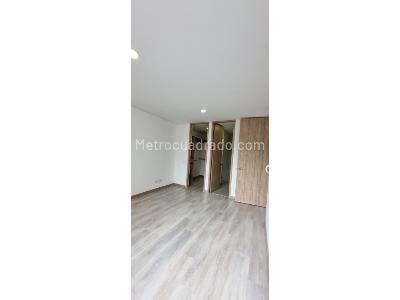 Apartamento de 2 alcobas en venta en Loma De San Jose, Sabaneta, 74 m² · foto 9 de 20
