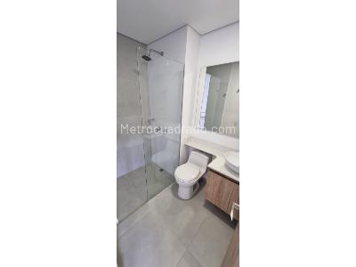 Apartamento de 2 alcobas en venta en Loma De San Jose, Sabaneta, 74 m² · foto 15 de 20