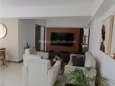 Apartamento de 3 alcobas en venta en Asdesillas, Sabaneta, 74 m² · foto 2 de 10