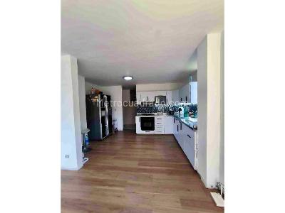 Casa de 5 alcobas en venta en El Escobero, Envigado, 390 m² · foto 7 de 19